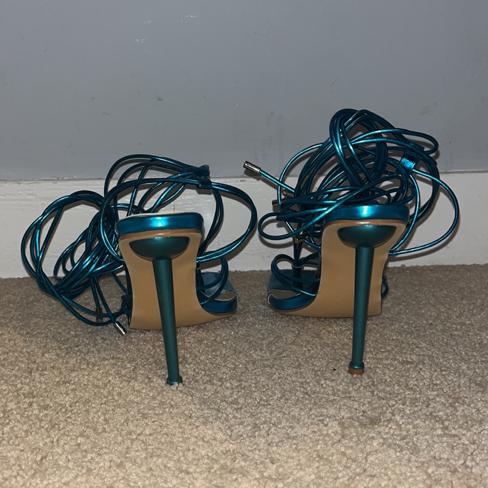 Blue metallic - Picture 3 of 3